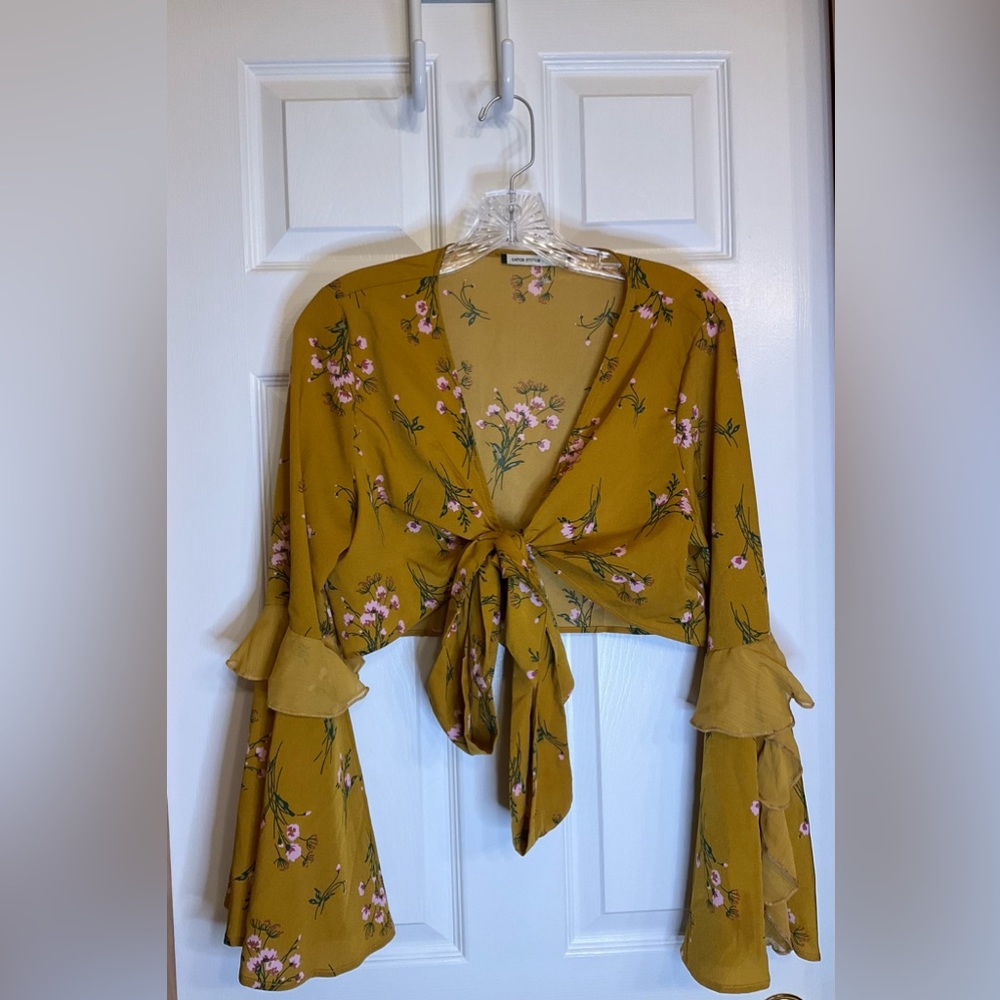 Floral Crop Women’s Blouse